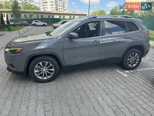 Сірий Джип Cherokee, об'ємом двигуна 3.2 л та пробігом 109 тис. км за 17200 $, фото 5 на Automoto.ua