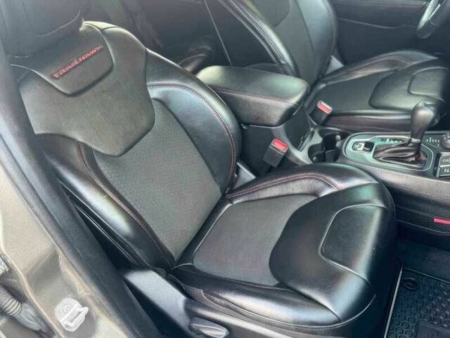 Джип Чероки 2020 в Житомире на Automoto.ua Серый Джип Чероки, объемом двигателя 3.2 л и пробегом 45 тыс. км за 5900 $, фото 8 на Automoto.ua