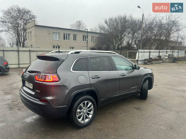 Сірий Джип Cherokee, об'ємом двигуна 2.36 л та пробігом 160 тис. км за 15600 $, фото 6 на Automoto.ua