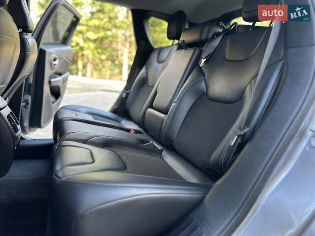 Серый Джип Чероки, объемом двигателя 2.4 л и пробегом 165 тыс. км за 15699 $, фото 243 на Automoto.ua