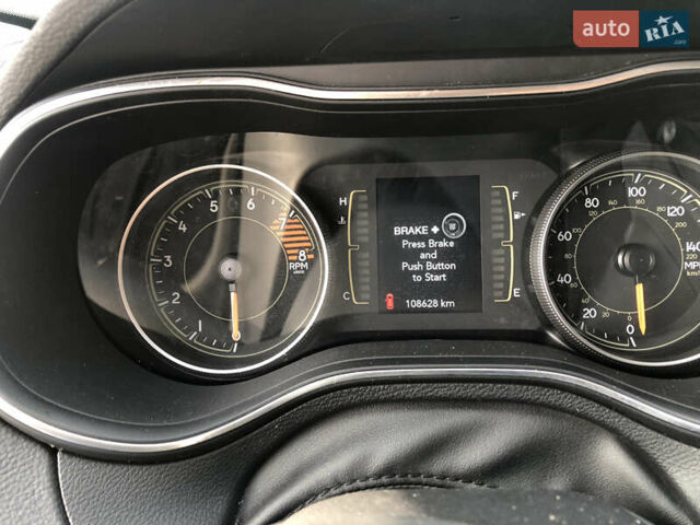 Серый Джип Чероки, объемом двигателя 3.2 л и пробегом 108 тыс. км за 16700 $, фото 28 на Automoto.ua