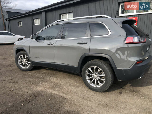 Серый Джип Чероки, объемом двигателя 3.2 л и пробегом 108 тыс. км за 16700 $, фото 1 на Automoto.ua