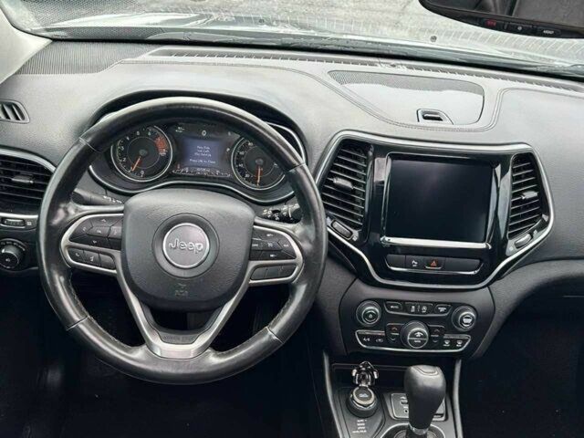 Сірий Джип Cherokee, об'ємом двигуна 3.2 л та пробігом 32 тис. км за 11200 $, фото 8 на Automoto.ua