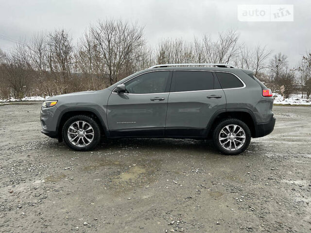 Сірий Джип Cherokee, об'ємом двигуна 3.2 л та пробігом 21 тис. км за 21000 $, фото 1 на Automoto.ua