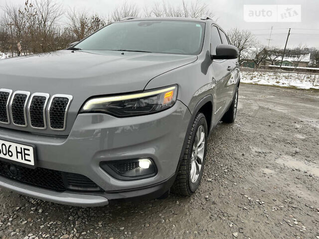 Сірий Джип Cherokee, об'ємом двигуна 3.2 л та пробігом 21 тис. км за 21000 $, фото 23 на Automoto.ua