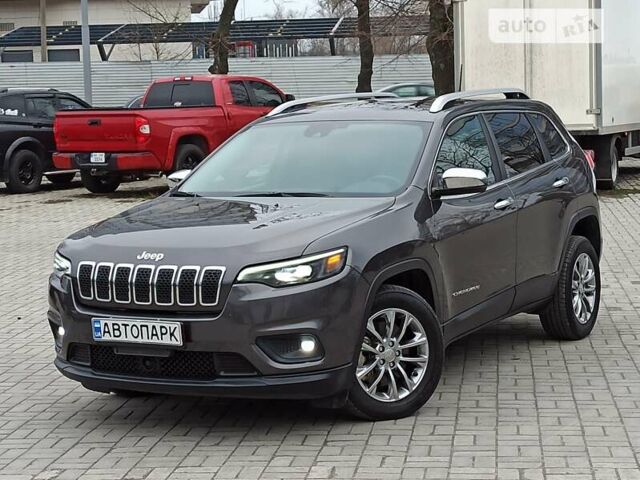 Сірий Джип Cherokee, об'ємом двигуна 3.24 л та пробігом 65 тис. км за 25400 $, фото 2 на Automoto.ua