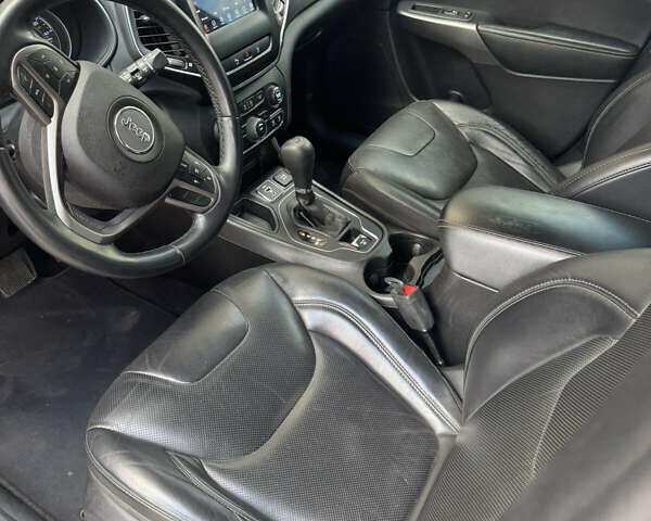 Сірий Джип Cherokee, об'ємом двигуна 3.2 л та пробігом 109 тис. км за 17300 $, фото 9 на Automoto.ua