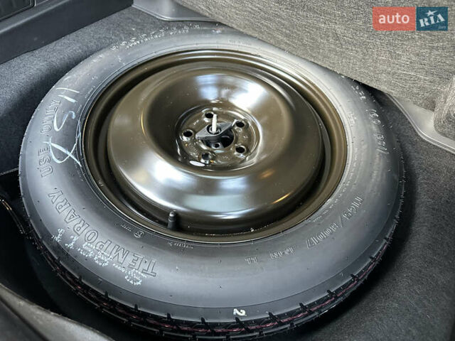 Серый Джип Чероки, объемом двигателя 2.4 л и пробегом 165 тыс. км за 15699 $, фото 257 на Automoto.ua