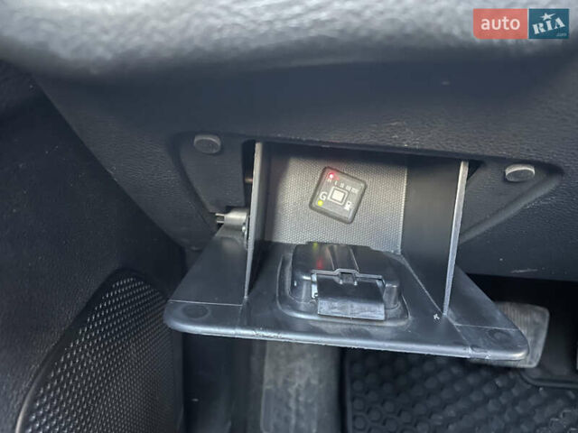 Сірий Джип Cherokee, об'ємом двигуна 3.24 л та пробігом 51 тис. км за 22800 $, фото 14 на Automoto.ua