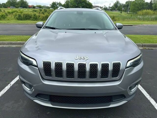 Сірий Джип Cherokee, об'ємом двигуна 3.2 л та пробігом 47 тис. км за 12000 $, фото 1 на Automoto.ua
