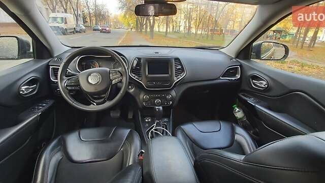 Серый Джип Чероки, объемом двигателя 3.24 л и пробегом 63 тыс. км за 21900 $, фото 14 на Automoto.ua