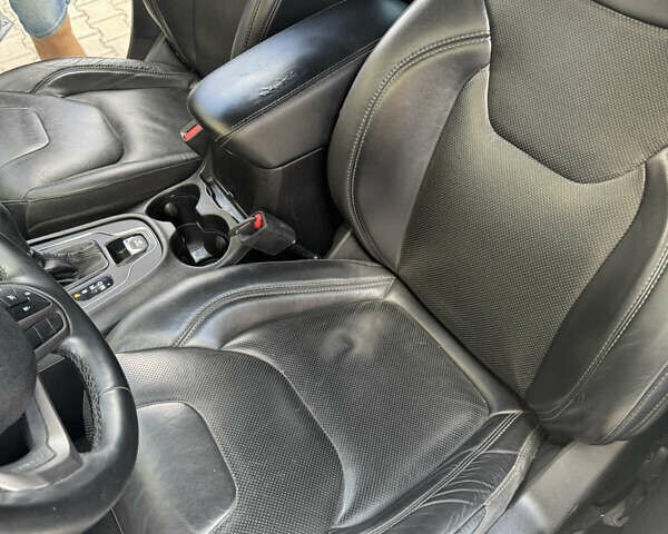 Сірий Джип Cherokee, об'ємом двигуна 3.2 л та пробігом 109 тис. км за 17200 $, фото 21 на Automoto.ua