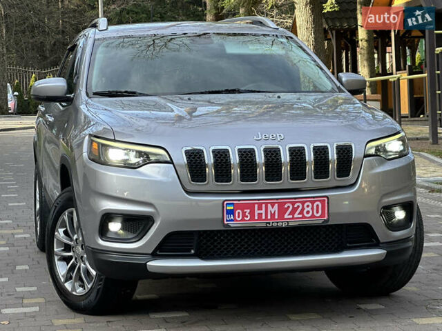Серый Джип Чероки, объемом двигателя 2.4 л и пробегом 165 тыс. км за 15699 $, фото 56 на Automoto.ua