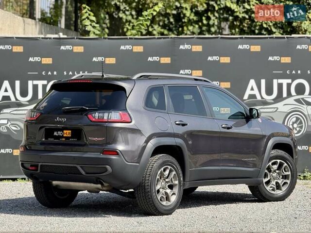 Сірий Джип Cherokee, об'ємом двигуна 3.24 л та пробігом 81 тис. км за 19500 $, фото 3 на Automoto.ua