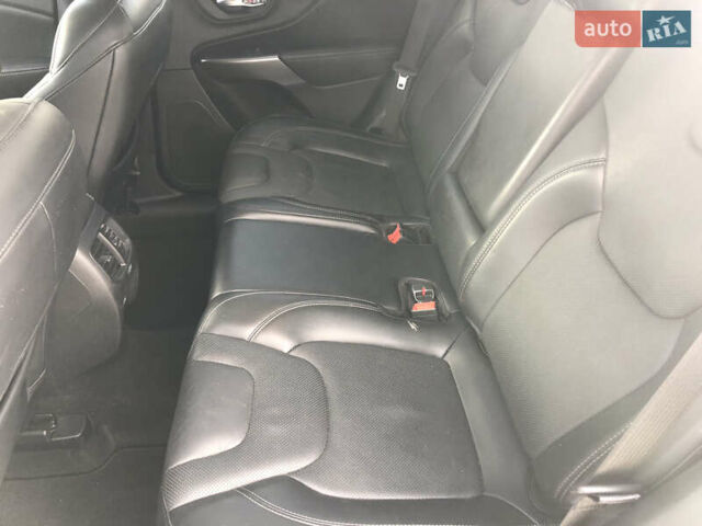 Серый Джип Чероки, объемом двигателя 3.2 л и пробегом 108 тыс. км за 16700 $, фото 24 на Automoto.ua