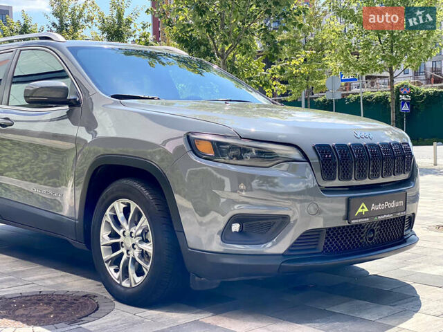 Сірий Джип Cherokee, об'ємом двигуна 2.36 л та пробігом 71 тис. км за 18700 $, фото 11 на Automoto.ua