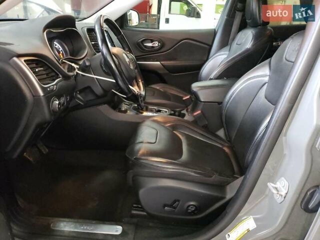 Сірий Джип Cherokee, об'ємом двигуна 3.2 л та пробігом 79 тис. км за 3300 $, фото 6 на Automoto.ua