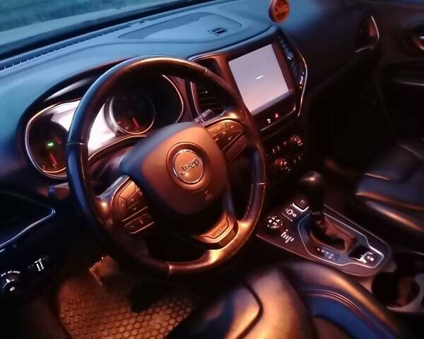 Сірий Джип Cherokee, об'ємом двигуна 3.24 л та пробігом 48 тис. км за 24999 $, фото 8 на Automoto.ua