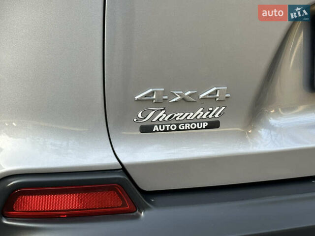 Серый Джип Чероки, объемом двигателя 2.4 л и пробегом 165 тыс. км за 15699 $, фото 110 на Automoto.ua