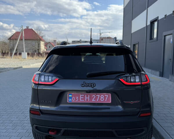 Сірий Джип Cherokee, об'ємом двигуна 0 л та пробігом 34 тис. км за 22300 $, фото 9 на Automoto.ua