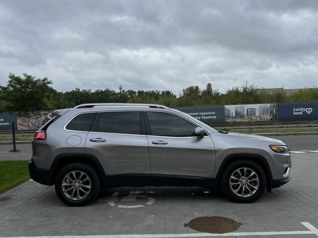 Джип Чероки 2020 в Софіївська Борщагівка на Automoto.ua Серый Джип Чероки, объемом двигателя 2.4 л и пробегом 202 тыс. км за 14500 $, фото 2 на Automoto.ua