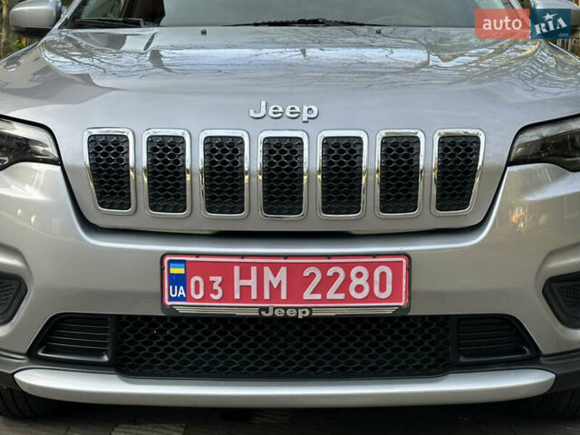 Серый Джип Чероки, объемом двигателя 2.4 л и пробегом 165 тыс. км за 15699 $, фото 81 на Automoto.ua