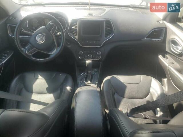 Серый Джип Чероки, объемом двигателя 3.2 л и пробегом 85 тыс. км за 3800 $, фото 7 на Automoto.ua
