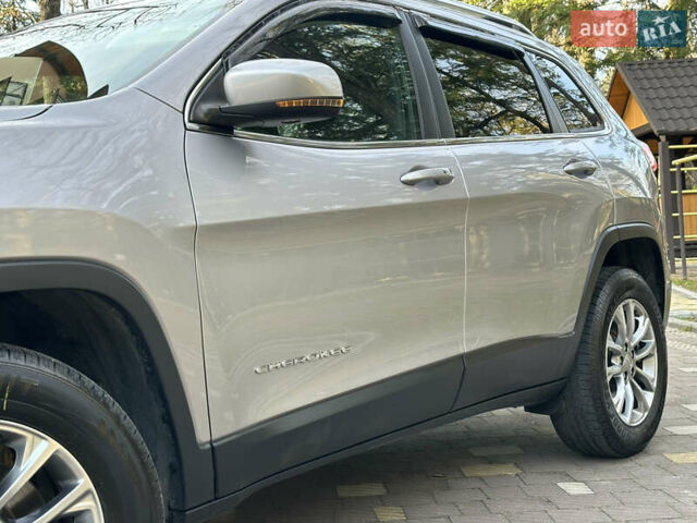 Серый Джип Чероки, объемом двигателя 2.4 л и пробегом 165 тыс. км за 15699 $, фото 25 на Automoto.ua