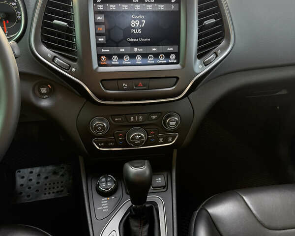 Сірий Джип Cherokee, об'ємом двигуна 3.24 л та пробігом 19 тис. км за 20900 $, фото 21 на Automoto.ua