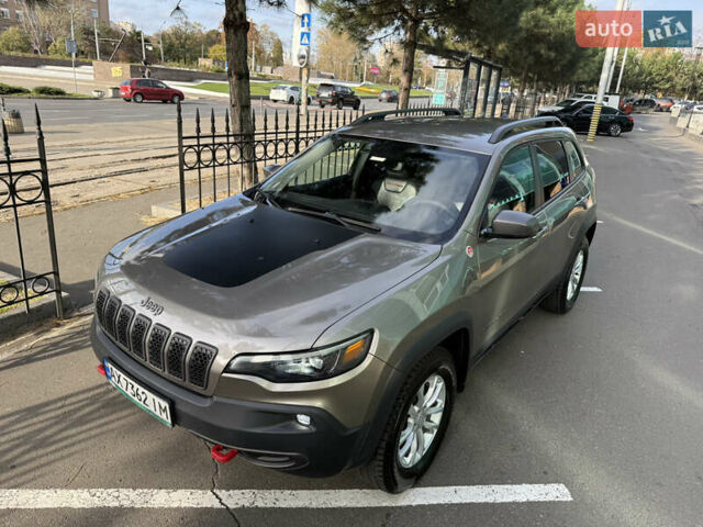 Сірий Джип Cherokee, об'ємом двигуна 3.24 л та пробігом 19 тис. км за 20900 $, фото 8 на Automoto.ua