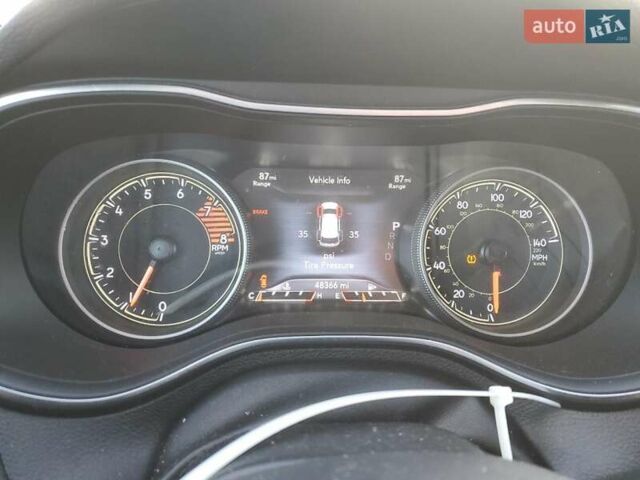 Серый Джип Чероки, объемом двигателя 3.24 л и пробегом 78 тыс. км за 3000 $, фото 7 на Automoto.ua