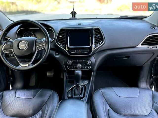 Сірий Джип Cherokee, об'ємом двигуна 2.36 л та пробігом 144 тис. км за 16450 $, фото 12 на Automoto.ua