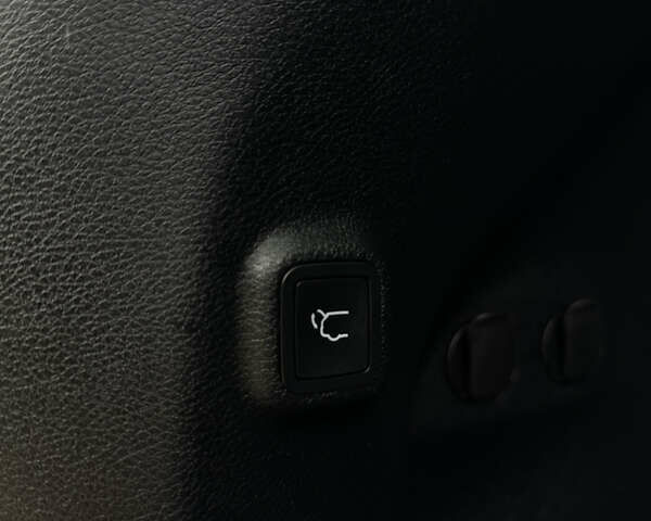 Сірий Джип Cherokee, об'ємом двигуна 3.24 л та пробігом 104 тис. км за 17200 $, фото 68 на Automoto.ua