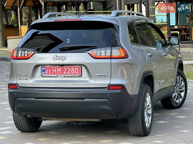 Серый Джип Чероки, объемом двигателя 2.4 л и пробегом 165 тыс. км за 15699 $, фото 132 на Automoto.ua