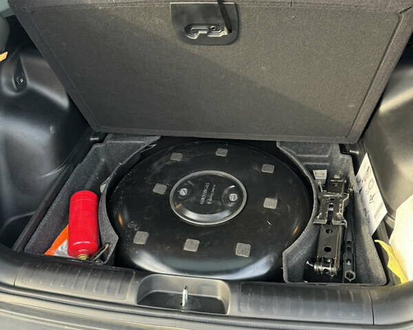 Сірий Джип Cherokee, об'ємом двигуна 3.24 л та пробігом 73 тис. км за 22500 $, фото 21 на Automoto.ua