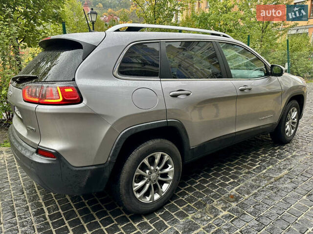 Джип Чероки 2020 в Киеве на Automoto.ua Серый Джип Чероки, объемом двигателя 2.36 л и пробегом 121 тыс. км за 18300 $, фото 7 на Automoto.ua