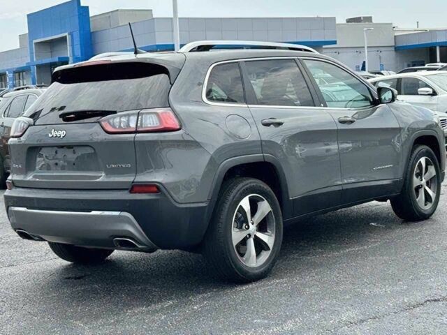 Сірий Джип Cherokee, об'ємом двигуна 3.2 л та пробігом 32 тис. км за 11200 $, фото 5 на Automoto.ua