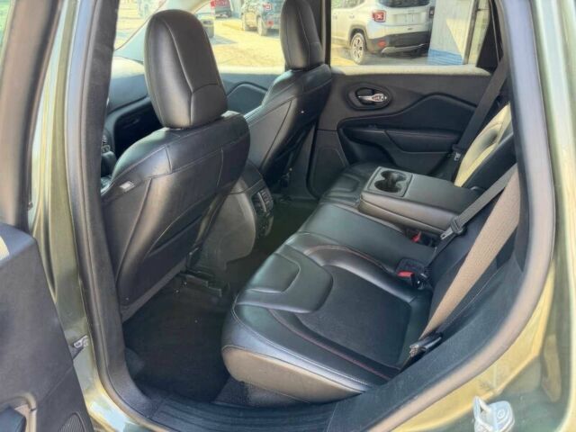 Джип Cherokee 2020 у Хмельницькому на Automoto.ua Сірий Джип Cherokee, об'ємом двигуна 3.2 л та пробігом 47 тис. км за 9000 $, фото 10 на Automoto.ua