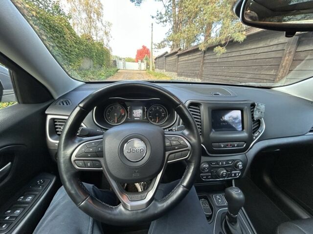 Серый Джип Чероки, объемом двигателя 3.2 л и пробегом 38 тыс. км за 19300 $, фото 14 на Automoto.ua