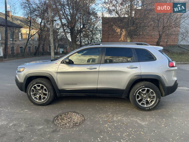 Сірий Джип Cherokee, об'ємом двигуна 3.24 л та пробігом 51 тис. км за 22800 $, фото 3 на Automoto.ua