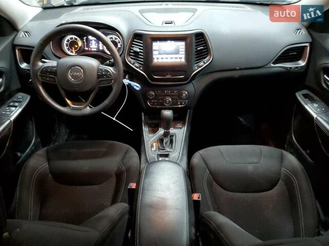 Серый Джип Чероки, объемом двигателя 2.36 л и пробегом 95 тыс. км за 2900 $, фото 7 на Automoto.ua