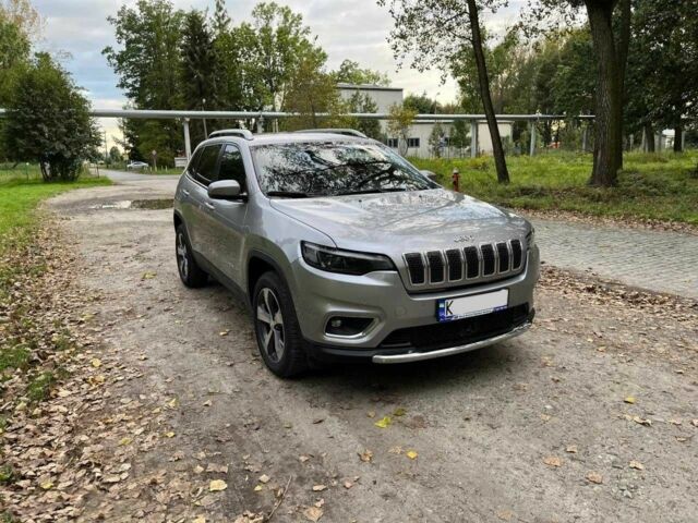 Серый Джип Чероки, объемом двигателя 2.4 л и пробегом 62 тыс. км за 10300 $, фото 1 на Automoto.ua