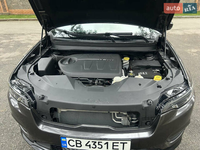 Сірий Джип Cherokee, об'ємом двигуна 3.24 л та пробігом 90 тис. км за 19800 $, фото 9 на Automoto.ua