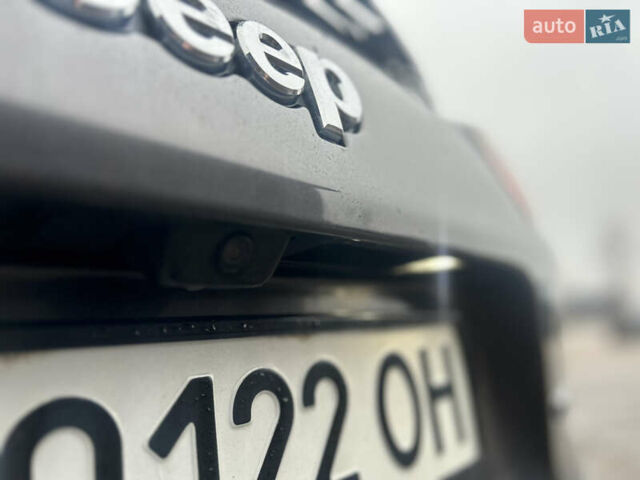 Сірий Джип Cherokee, об'ємом двигуна 2.36 л та пробігом 160 тис. км за 15600 $, фото 24 на Automoto.ua