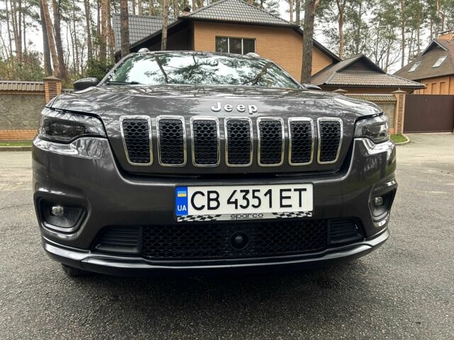 Серый Джип Чероки, объемом двигателя 3.2 л и пробегом 58 тыс. км за 19800 $, фото 1 на Automoto.ua