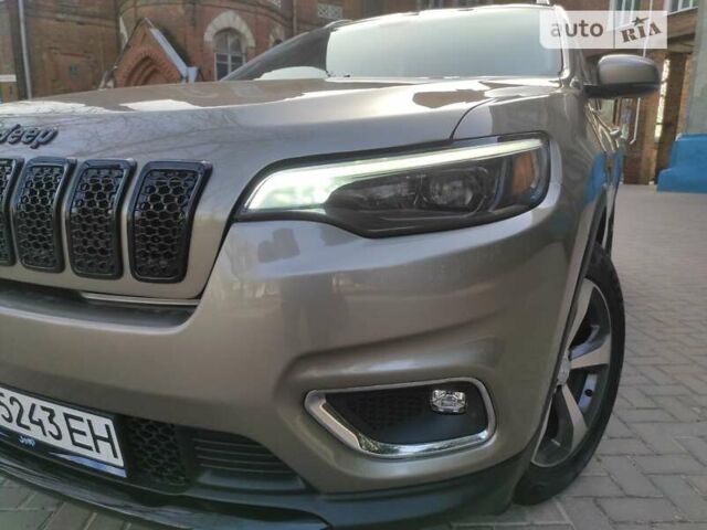 Сірий Джип Cherokee, об'ємом двигуна 3.24 л та пробігом 119 тис. км за 20700 $, фото 1 на Automoto.ua