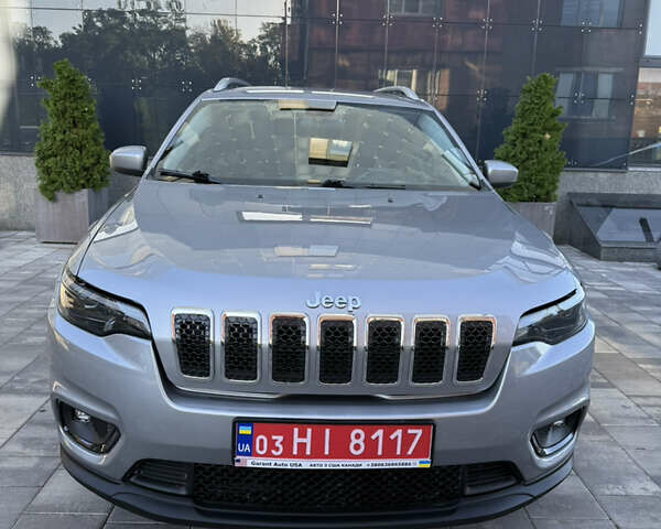 Серый Джип Чероки, объемом двигателя 2.36 л и пробегом 257 тыс. км за 13700 $, фото 2 на Automoto.ua