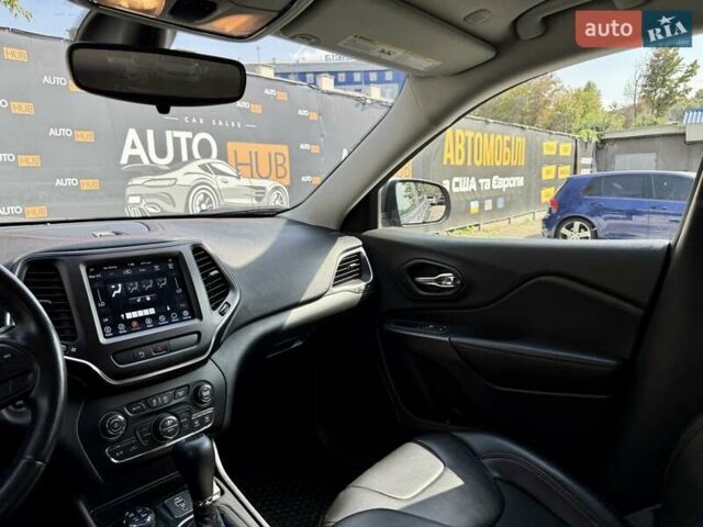 Сірий Джип Cherokee, об'ємом двигуна 3.24 л та пробігом 81 тис. км за 19500 $, фото 12 на Automoto.ua