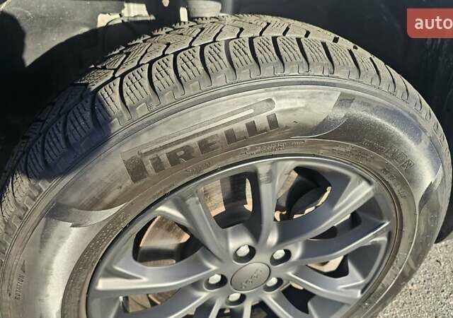 Сірий Джип Cherokee, об'ємом двигуна 3.24 л та пробігом 41 тис. км за 19500 $, фото 1 на Automoto.ua