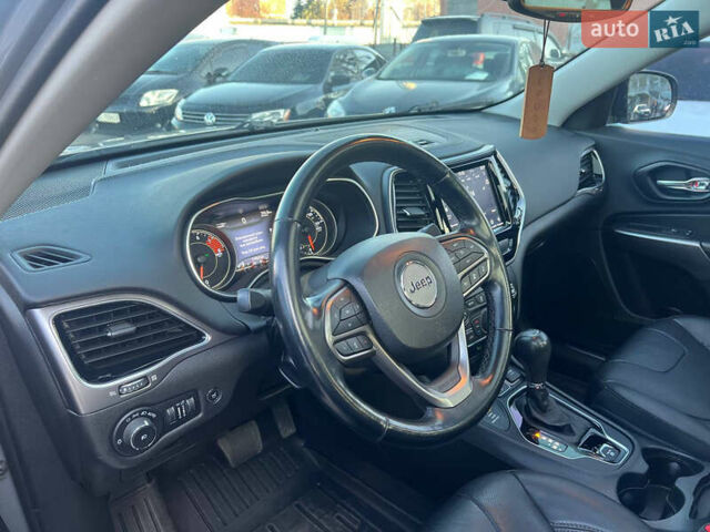 Серый Джип Чероки, объемом двигателя 3.24 л и пробегом 77 тыс. км за 21500 $, фото 20 на Automoto.ua